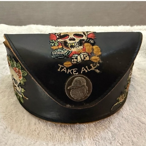 Ed Hardy Accessories - Ed Hardy Skull Roses Take All Sunglasses Case Black‎ Leather Embroidered Snap.